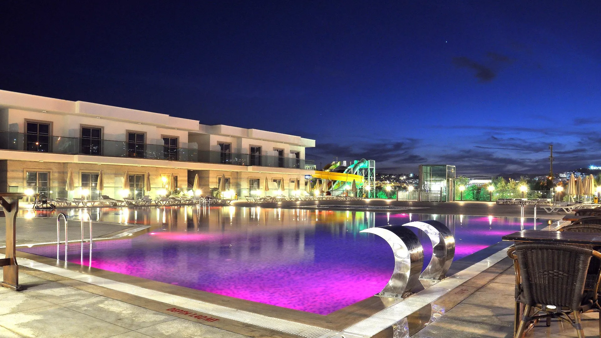 Jasmin Beach Hotel Gümbet 4*,