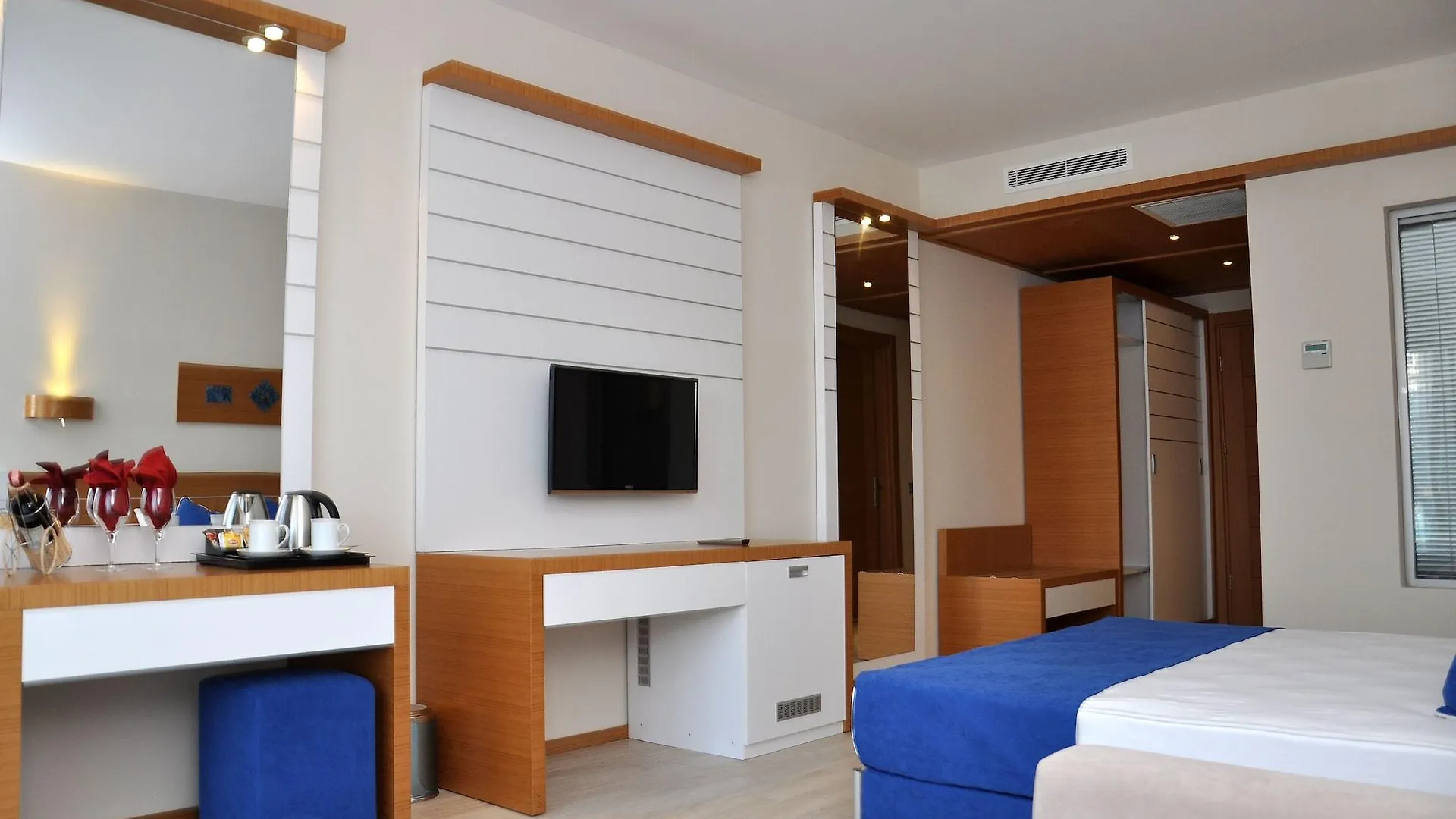 **** Feriested Jasmin Beach Hotel Gümbet Tyrkiet