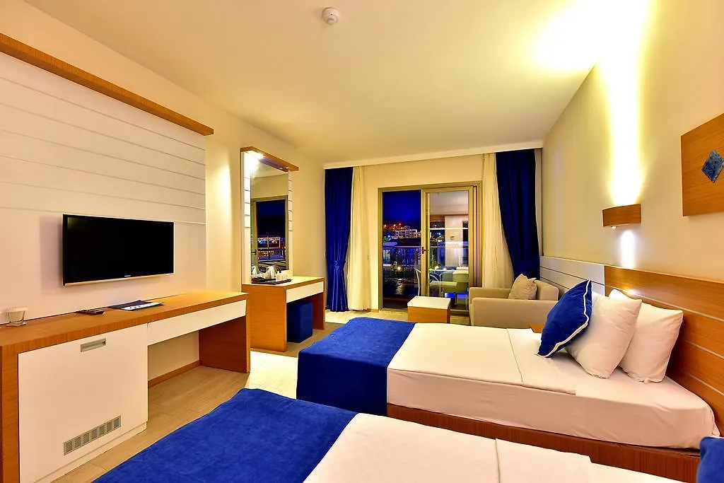 Jasmin Beach Hotel Gümbet 4*,