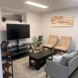 Well Furnished Basement Suite-with Private Entrance Winnipeg