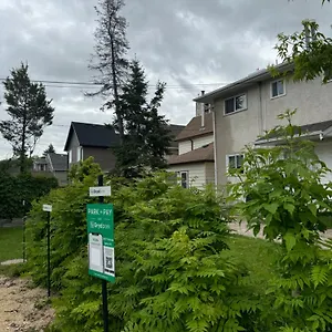 Walking Distance To St Boniface, Easy Parking Winnipeg